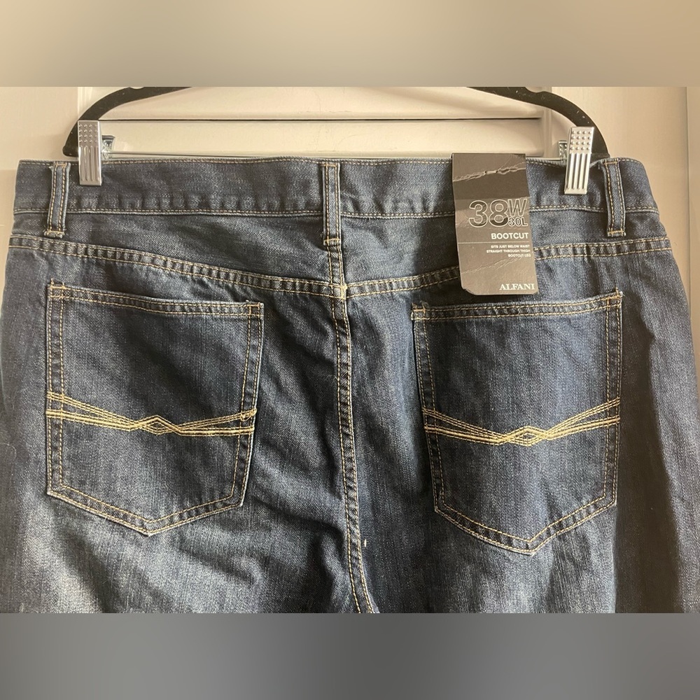 NWT Alfani Jeans Mens 38/30, Dark Wash, Boot Cut